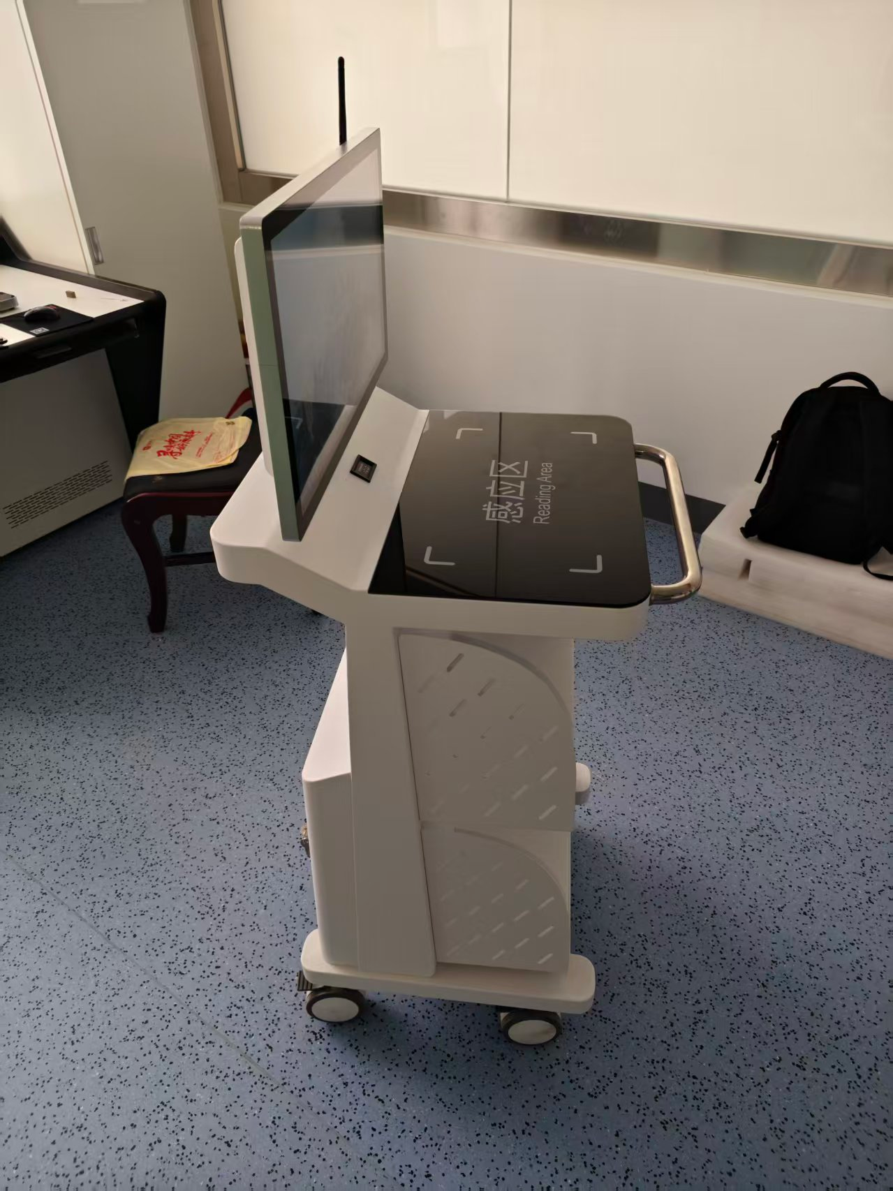 RFID 盘点车